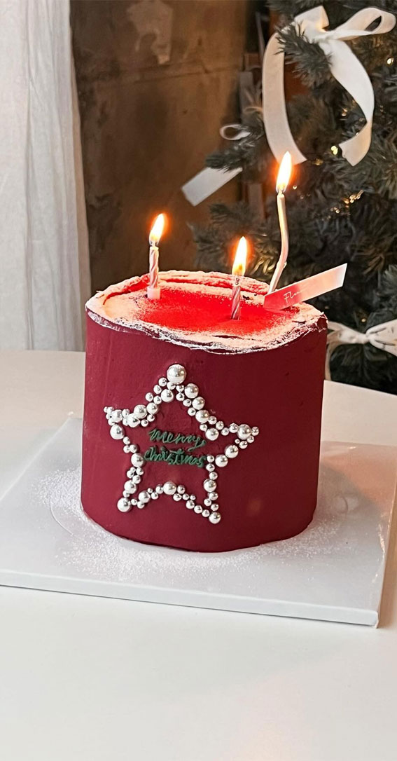 Festive Cake Ideas for Winter Wonderland Delights : Red and Silver Starry Christmas Cake
