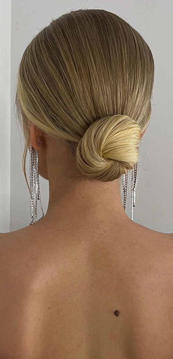 40 Timeless and Elegant Updo Hairstyles : Classic Honey Blonde Low Bun