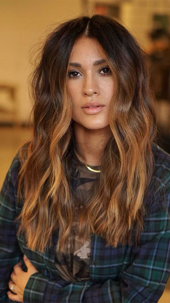 Winter Enchantment Hair Colours To Embrace The Season : Caramel Frosted Walnut