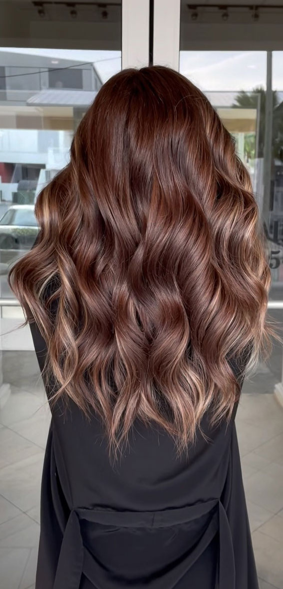 Spring-Inspired Hair Colour Ideas to Freshen Your Look : Warm Chocolaty Dimensional Brunette