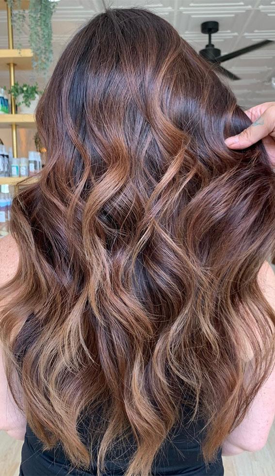 Spring-Inspired Hair Colour Ideas to Freshen Your Look : Caramel Balayage