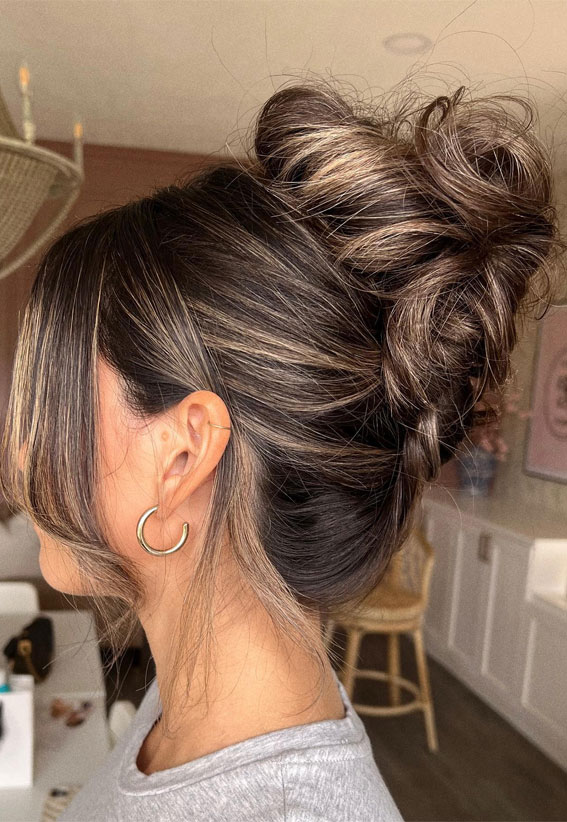 25 Stunning Hairdo Ideas for Every Special Occasion : Trendy Messy Upstyle