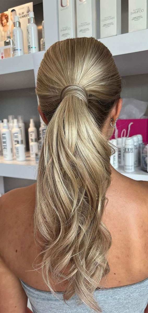 Prom Hairstyles for a Night to Remember : Voluminous Pony