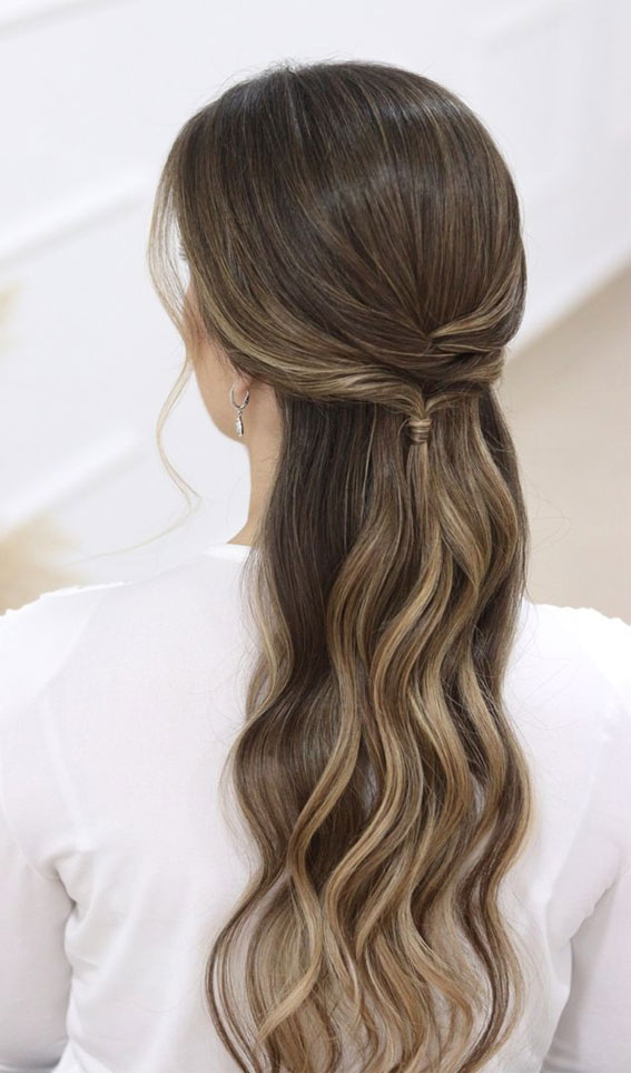 Prom Hairstyles for a Night to Remember : Pull Through Half Up