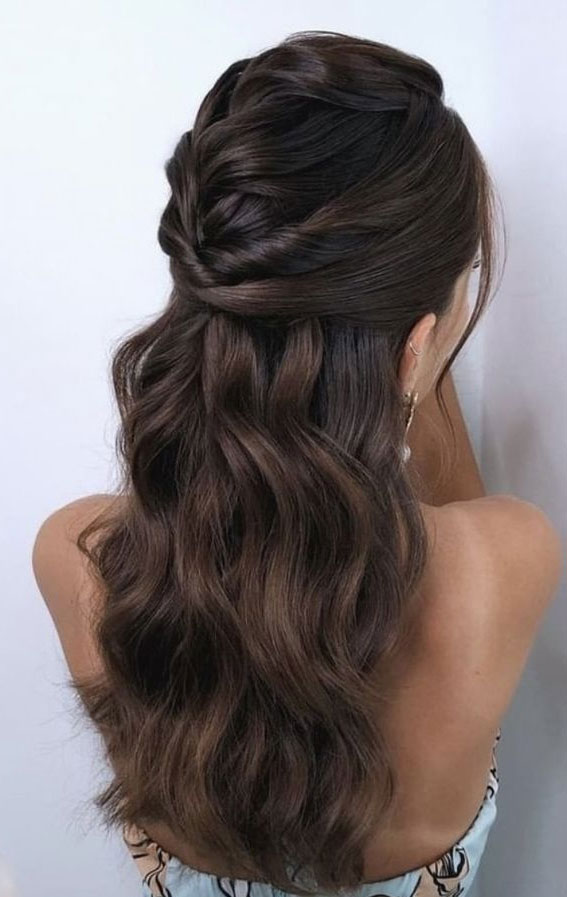 Prom Hairstyles for a Night to Remember : Subtle Braid Half Up