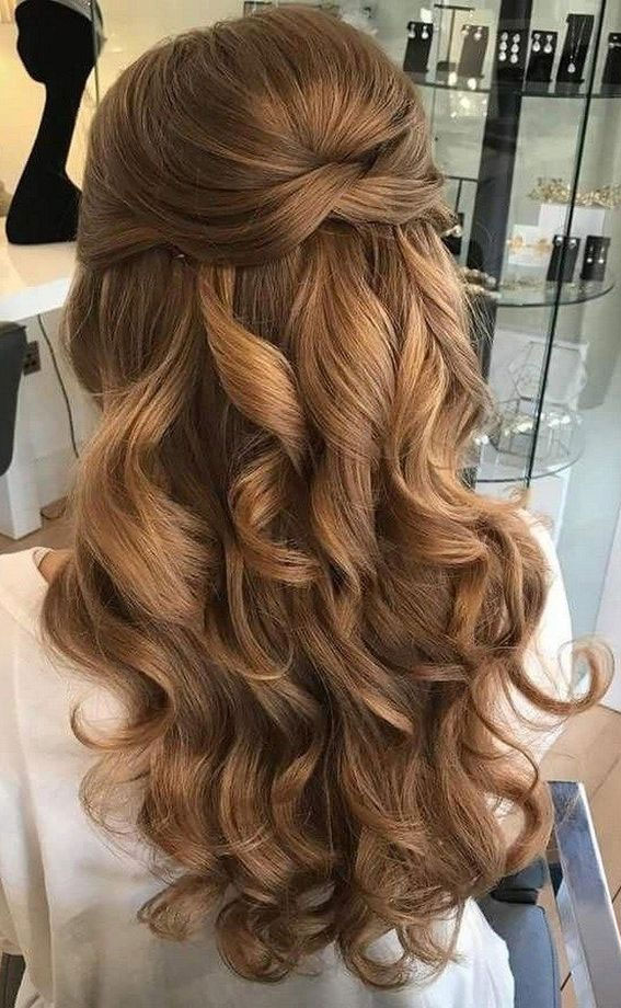 Prom Hairstyles for a Night to Remember : Golden Brown Half Up Soft Waves