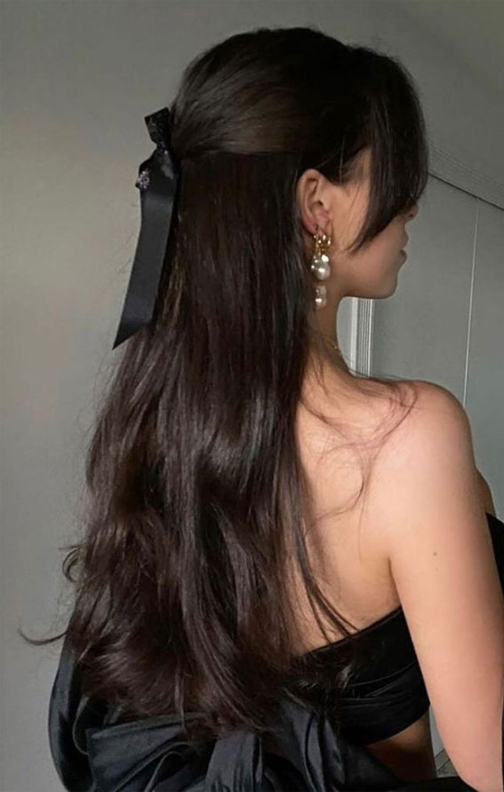Prom Hairstyles for a Night to Remember : Half Up with Black Bow