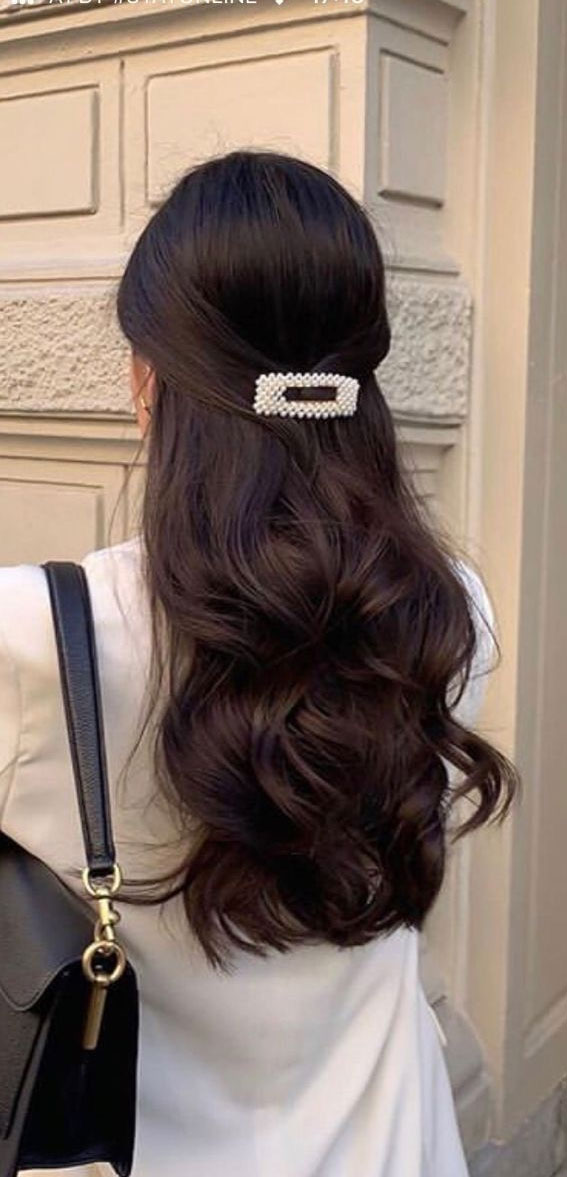 Prom Hairstyles for a Night to Remember : Simple Half Up with Pearl Clip