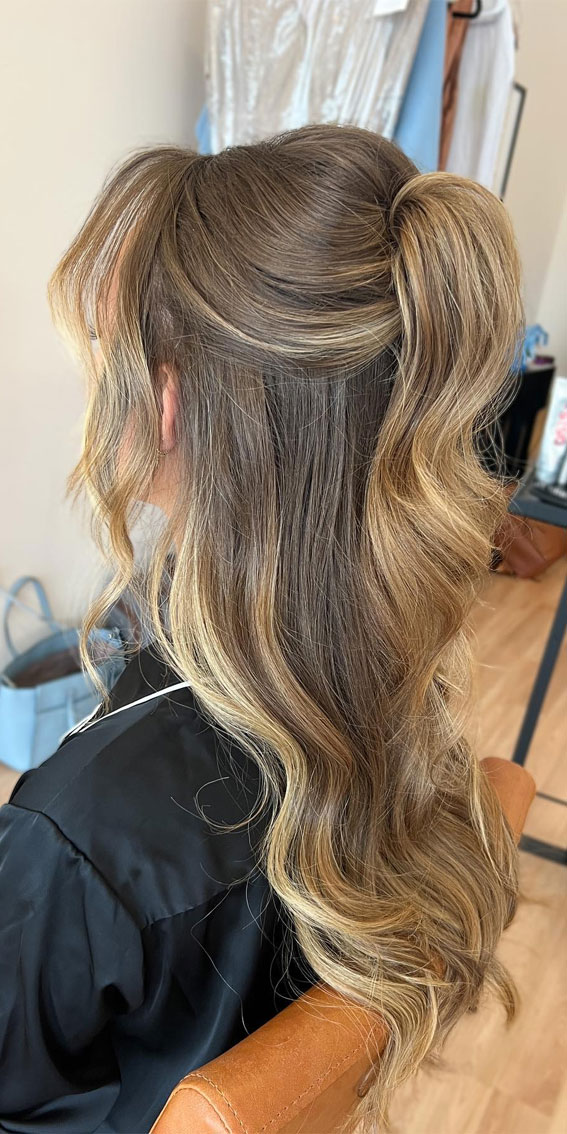 Prom Hairstyles for a Night to Remember : Effortless Pony Vibe Half Up