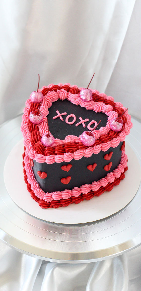 Sweetheart Valentine’s Cake Ideas Love in Every Layer : Dazzling Noir Affair