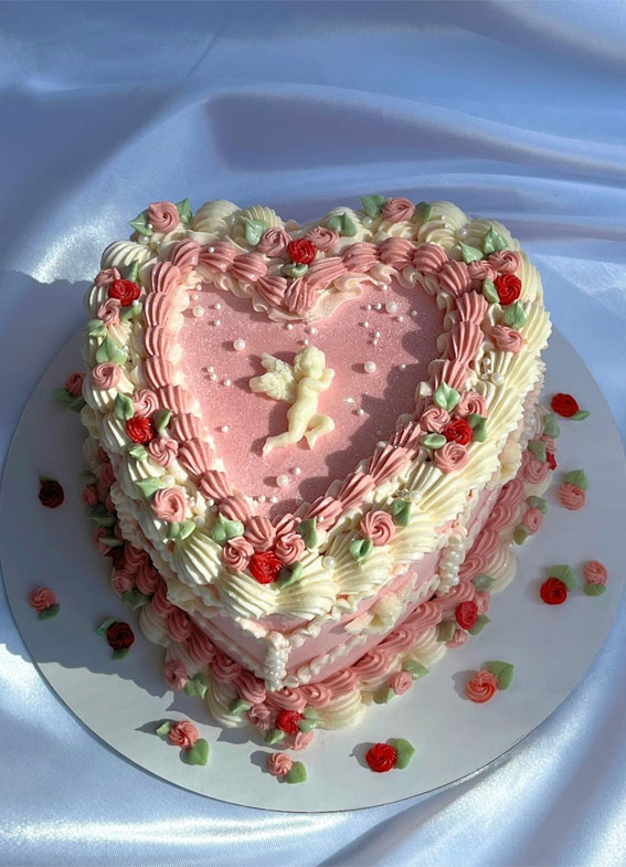 Sweetheart Valentine’s Cake Ideas Love in Every Layer : Marie Antoinette-Inspired Design