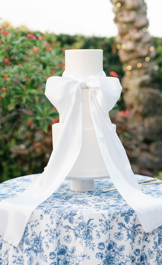 40 Inspiring Wedding Cake Creations : White Ribbon-Tied Wedding Cake