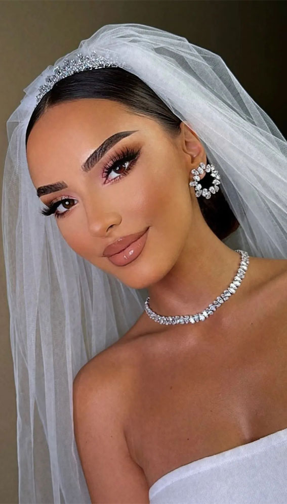 Radiant Bridal Makeup Ideas for Your Perfect Wedding Day : Enchanting Elegance