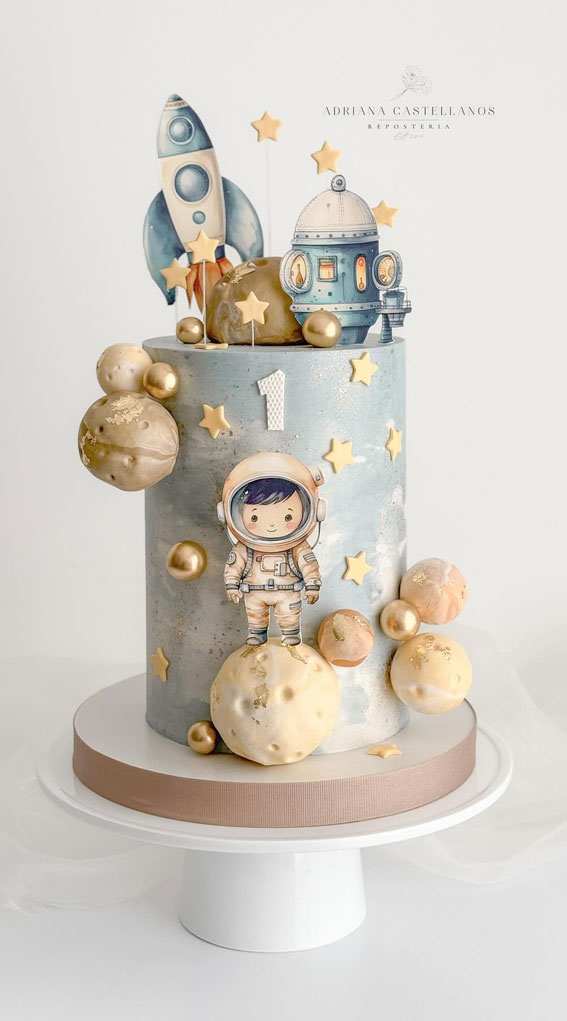 35 Adorable Birthday Cake Ideas for Little Ones : Astronaut First Birthday Cake