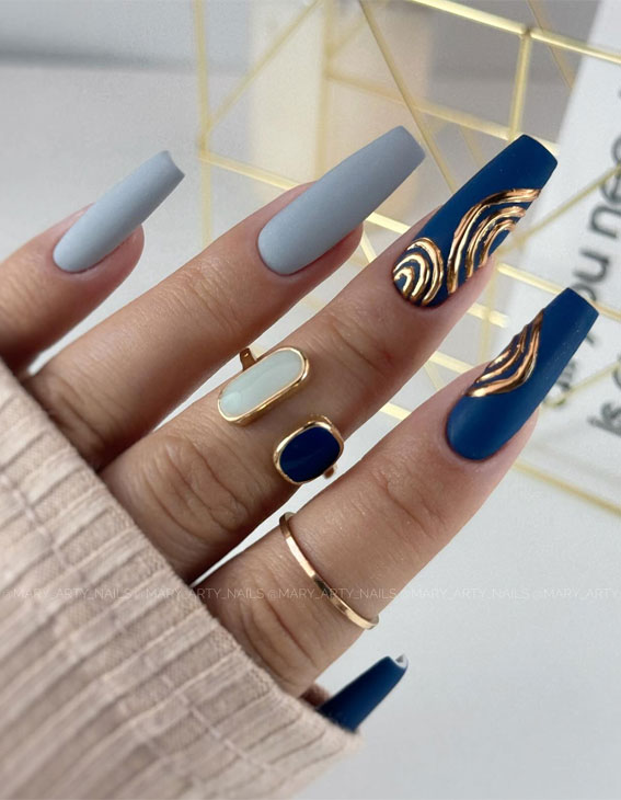 Creative Nail Concepts for Your Next Manicure : Gold Geometric Midnight Blue Nails
