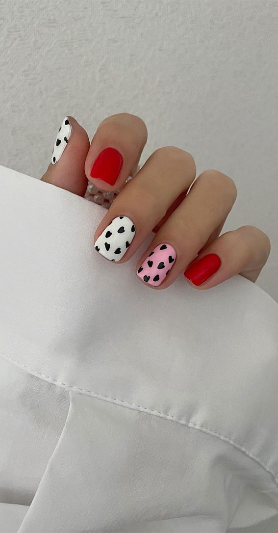 Captivating Valentine’s Day Nail Designs : Black Heart Pink & Red Nails