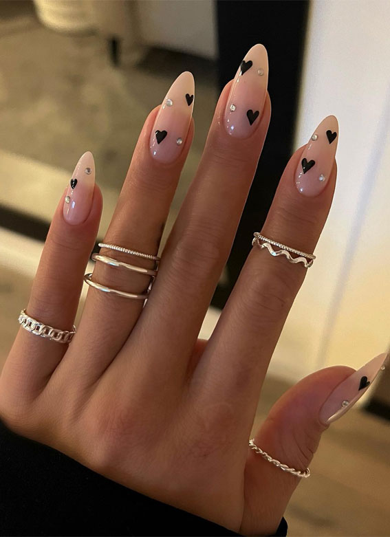 Love-inspired nail aesthetics, valentines nails, Valentine's day nails, love heart nails, pink nails, pink and red nail, Valentine's day French Nails, Valentine's day simple nails, date night manicure, red nails, Valentines nails, simple nails, Valentines French manicure