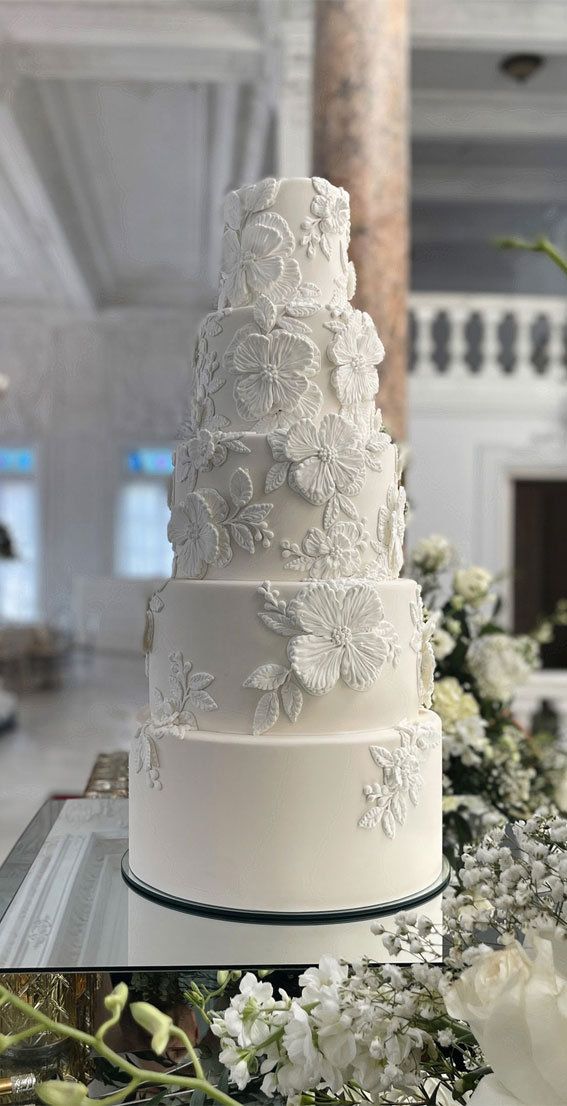 40 Inspiring Wedding Cake Creations : Simplicity Five-Tier Wedding Cake