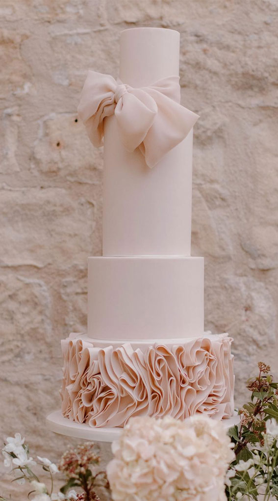 40 Inspiring Wedding Cake Creations : Blushing Elegance