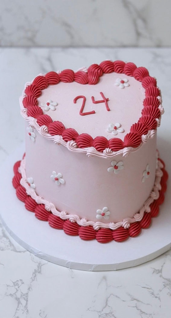 50 Birthday Cake Ideas for Every Celebration : Charming Daisy Delight
