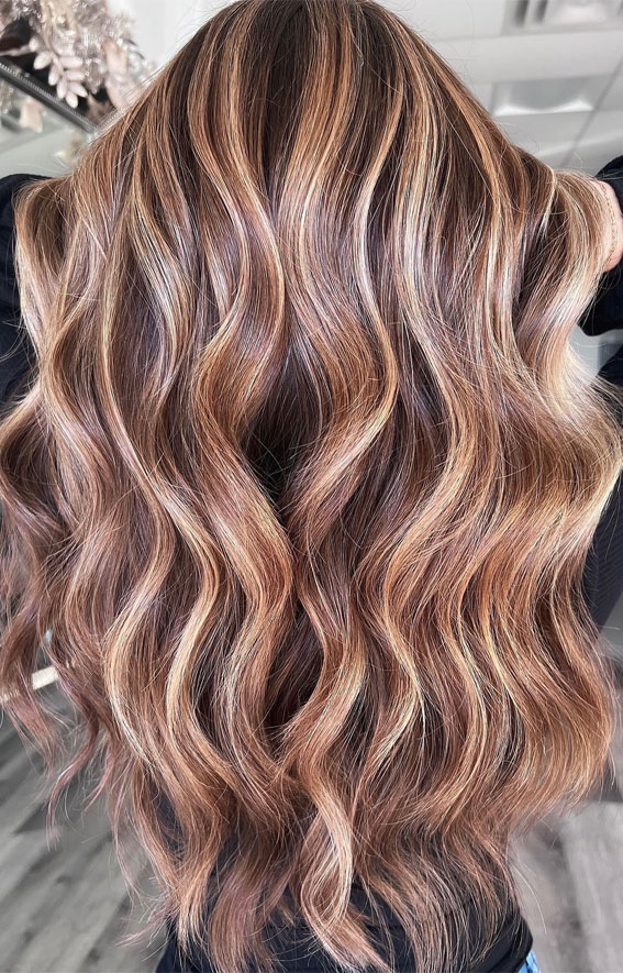 40 Ethereal Hair Colour Trends for the Spring-Summer Season : Bronzed Brunette