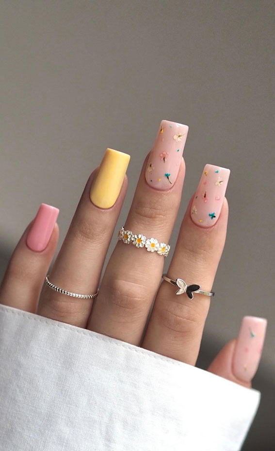 30 Easter Nail Art Designs That Dazzle : Dried Floral Confetti + Pastel Nails