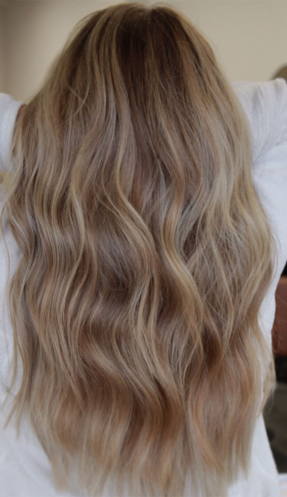 40 Ethereal Hair Colour Trends for the Spring-Summer Season : Vanilla Hazelnut Stardust Latte