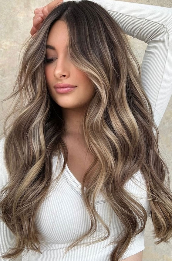 40 Ethereal Hair Colour Trends for the Spring-Summer Season : Radiant Sandstone Waves