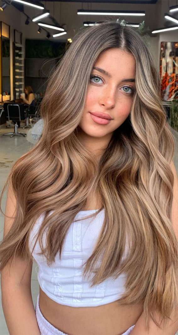 40 Ethereal Hair Colour Trends for the Spring-Summer Season : Stunning Caramel Bronde