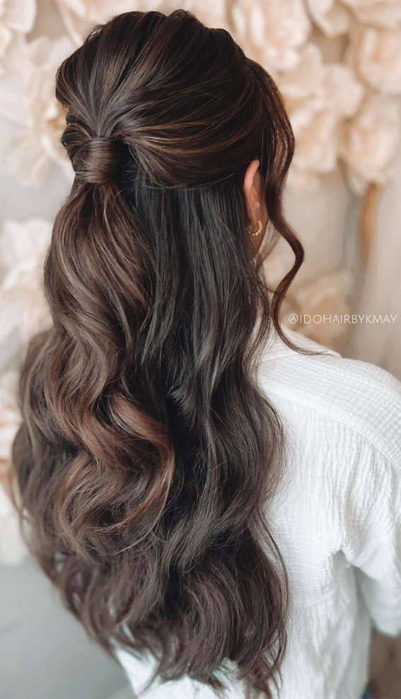 40 Half Up Half Down Hairstyles The Perfect Balance of Sophistication : Pull Back Half Up Ponytail Vibe