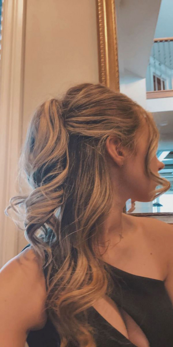 Prom Hairstyles for a Night to Remember : Pony Half Up Soft Waves