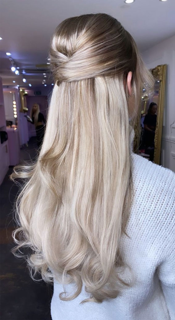 Prom Hairstyles for a Night to Remember : Long Metallic Blonde Half Up