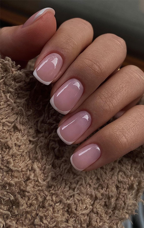 30 Minimalist Nails That’re Proved Less is More : Clean & Polished French Tips