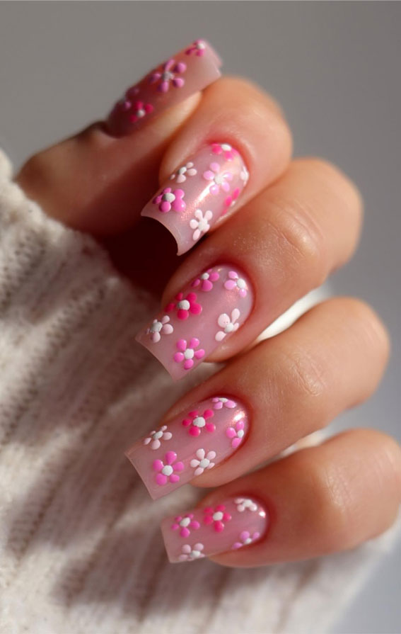 35 Trendsetting Nail Designs for the Season : Pink Daisy Nails