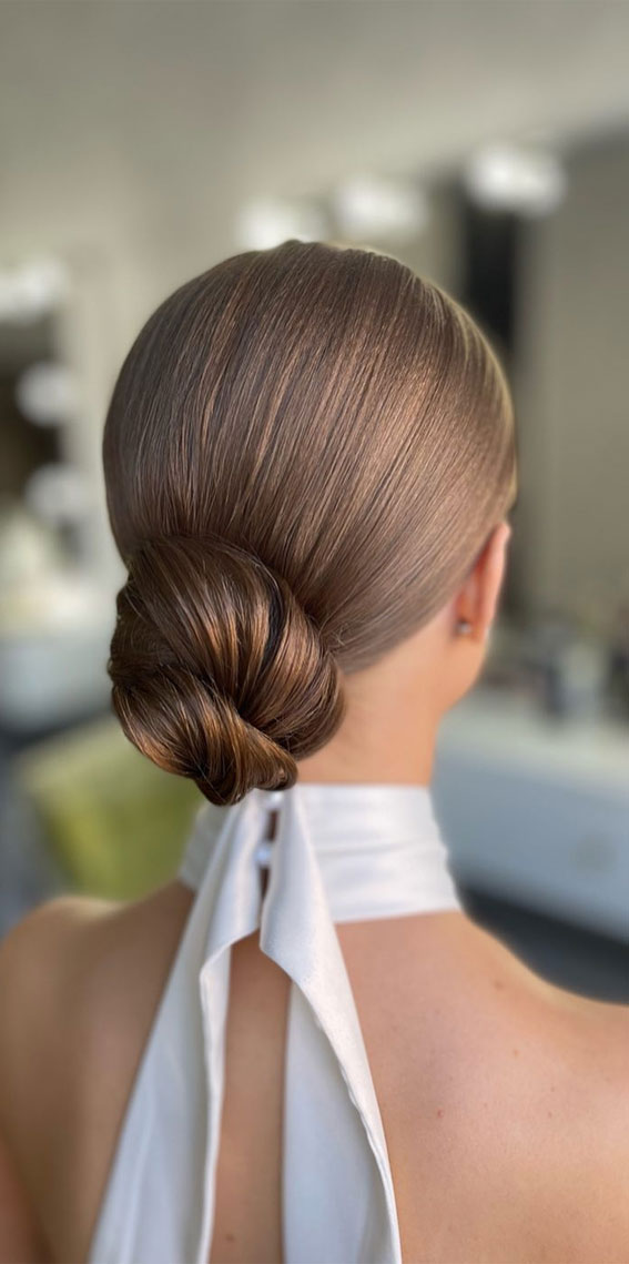 Unlock Your Style 30 Hairdos to Transform Your Look : Minimalist Bridal Bun