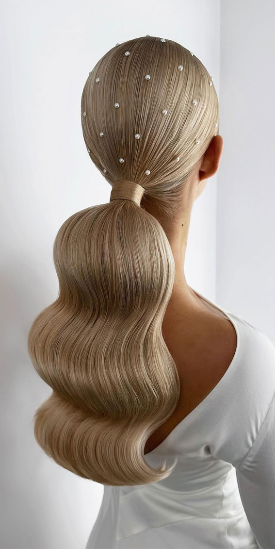 sleek ponytail, bridal ponytail, polished ponytail, pearl ponytail, wedding hairstyle, chic ponytail
