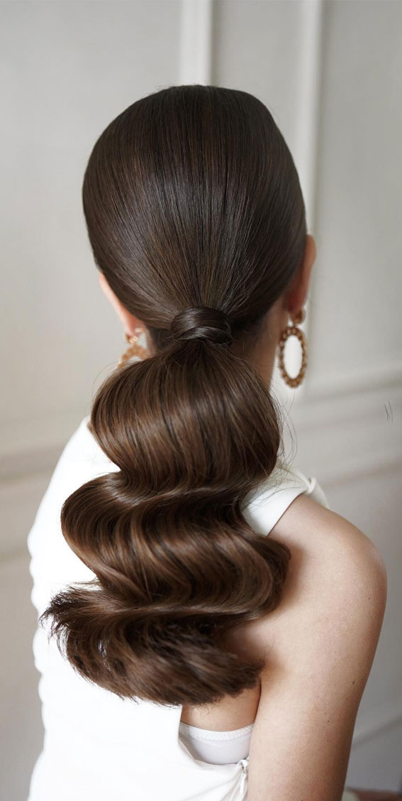 voluminous ponytail, hollywood ponytail, ponytail bridal style, ponytail hairstyle, voluminous bridal ponytail, chic ponytail