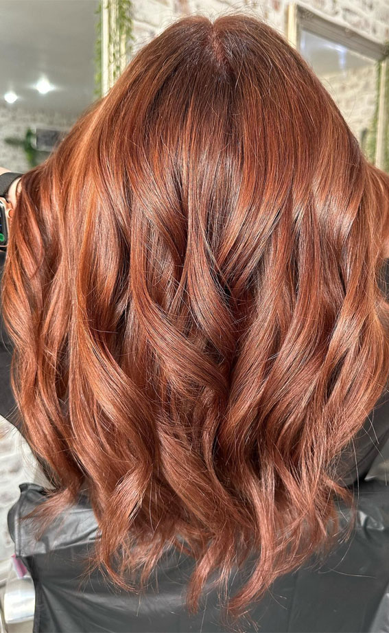 50 Examples of Blonde and Brown Hair to Help You Decide : Intense Auburn Waves