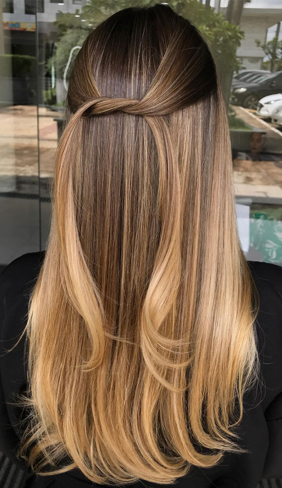 50 Examples of Blonde and Brown Hair to Help You Decide : Honey Blonde Balayage 