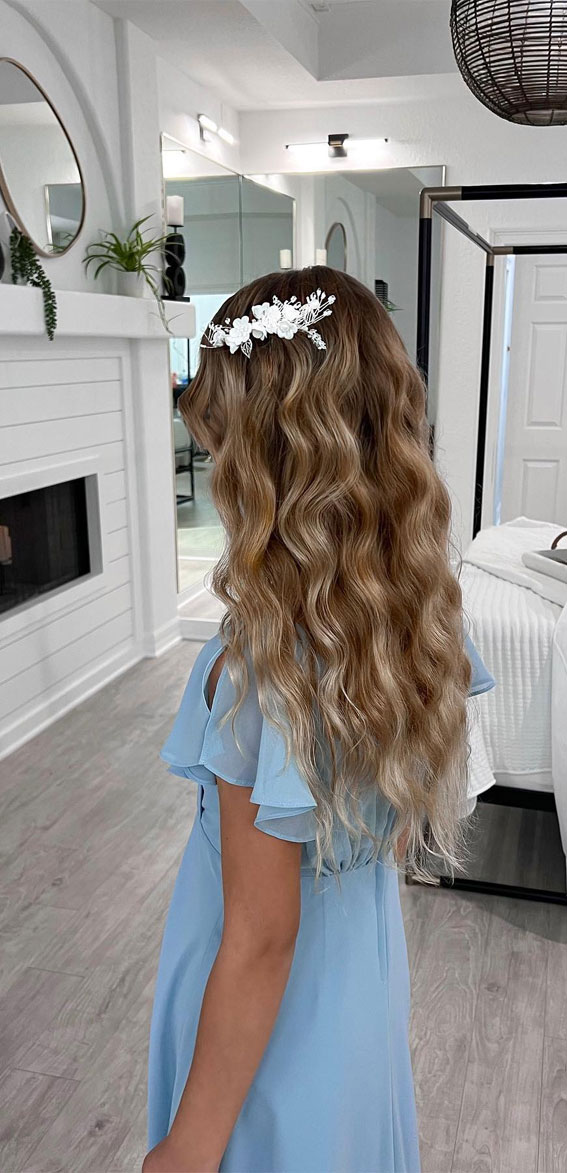 28 Enchanting Flower Girl Hairstyles : Soft Waves with Headpiece