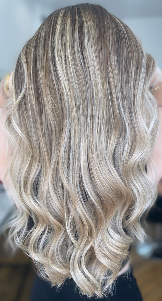 50 Examples of Blonde and Brown Hair to Help You Decide : Smoke Platinum Blonde