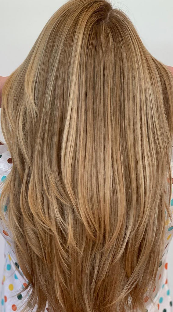 50 Examples of Blonde and Brown Hair to Help You Decide : Butterscotch Blonde Layers