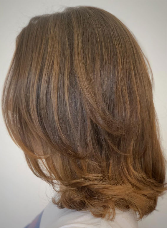 50 Examples of Blonde and Brown Hair to Help You Decide : Natural Chestnut Brunette