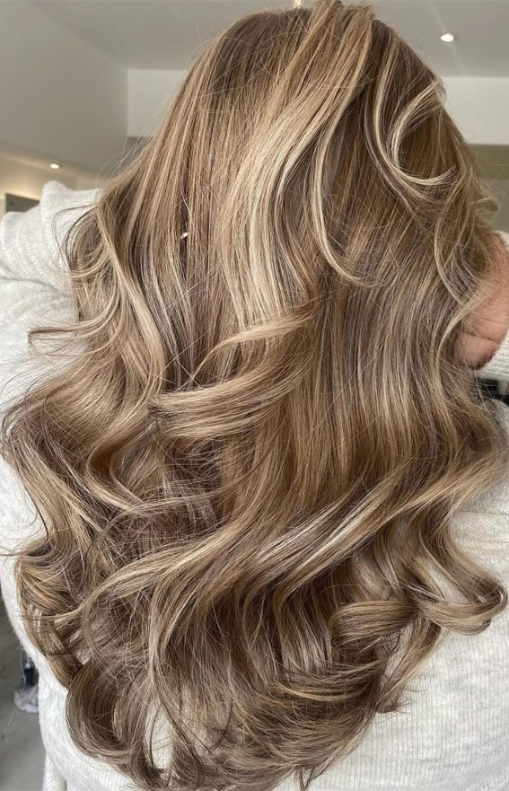 50 Examples of Blonde and Brown Hair to Help You Decide : Coconut Toffee Blonde Dimensions