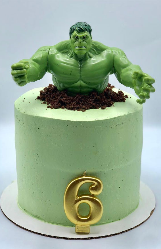 Hulk Birthday Cake Ideas for Superhero Celebrations : Simple Green Hulk Cake
