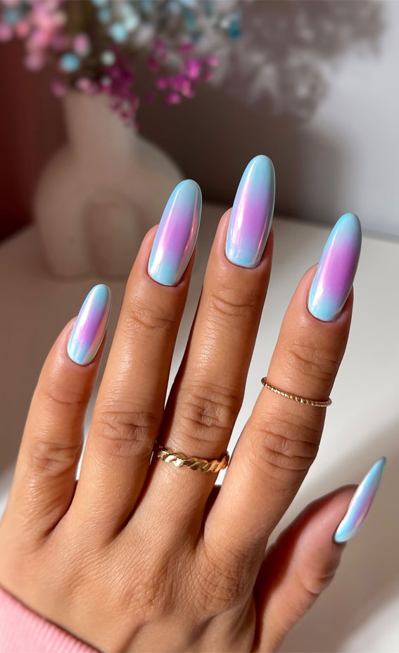 35 Creative Nail Art Inspirations to Transform Your Tips : Aura Blue & Purple Nails