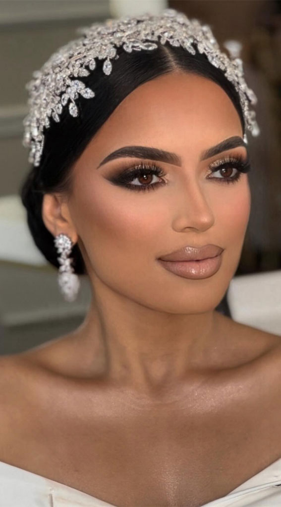 32 Bridal Makeup Ideas for a Radiant Look : Brown Eyed Bride