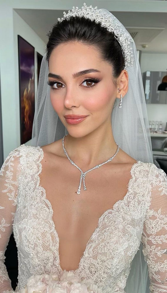 32 Bridal Makeup Ideas for a Radiant Look : Royal Vibe Bridal Makeup