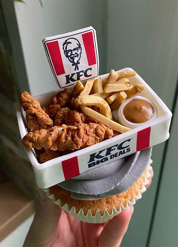 40 Cute Cupcake Ideas For Every Party : KFC Meal Box Inspired Cupcake