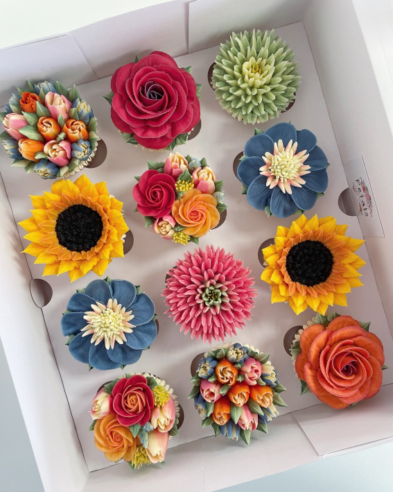 40 Cute Cupcake Ideas For Every Party : Colourful Floral Cupcakes